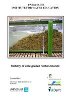 Stability of wide-graded rubble mounds